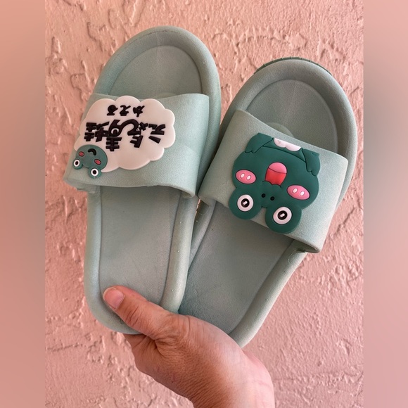 NWT frog Flip flop little Kids Size 1.5(8’inch) anti-slip confortable Beach. - Picture 4 of 17
